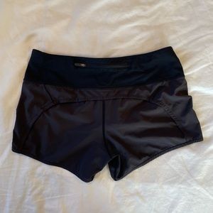 Lululemon Black Speed Up Run Short 4” Inseam